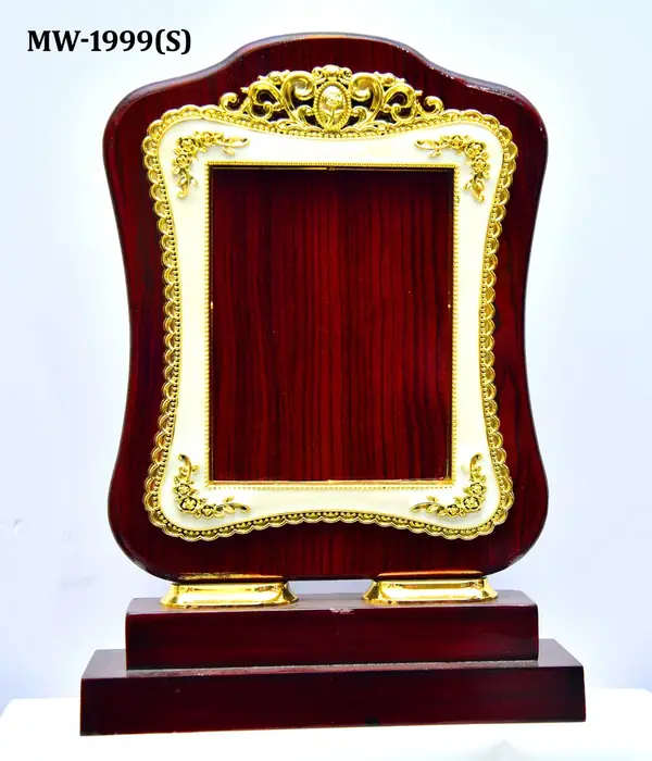 Luxury wooden certificate plaque